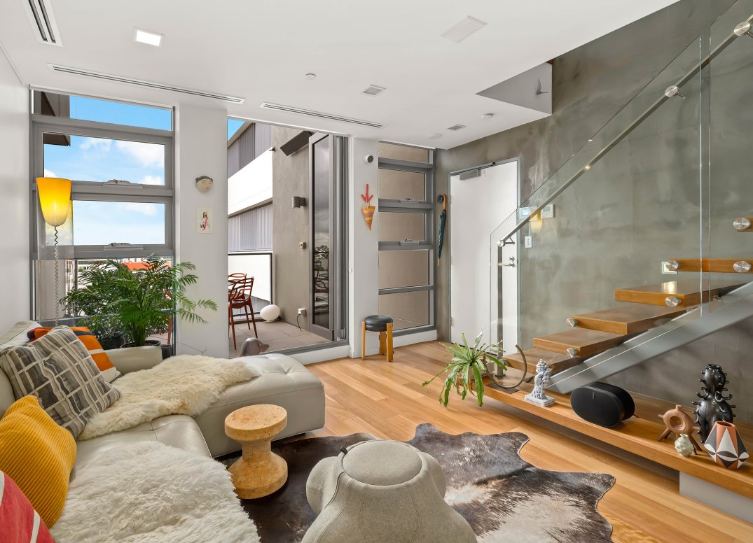 NEW YORK LOFT APARTMENT IN THE HEART OF NEWSTEAD Gallery