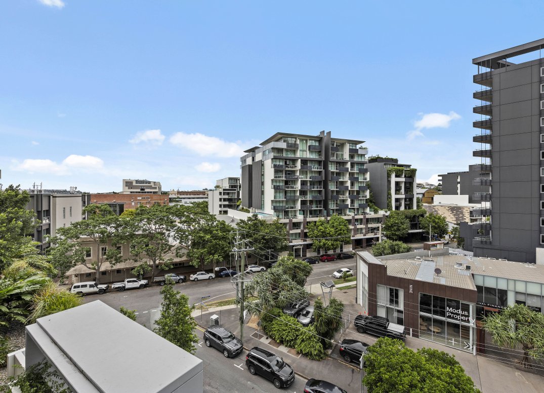 Remarkable Lifestyle Opportunity Inner Newstead Gallery