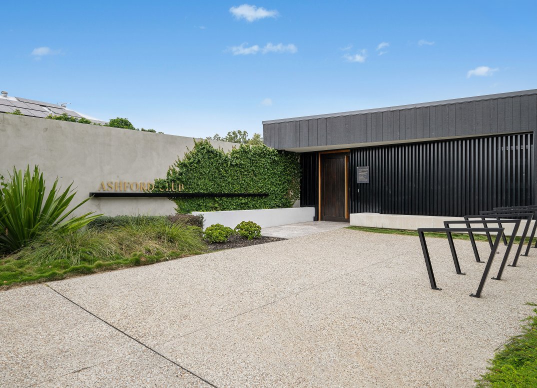 Contemporary and Elegant Lifestyle Residence Gallery