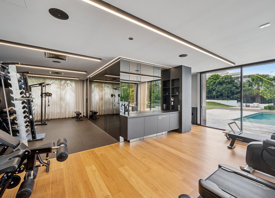 Contemporary and Elegant Lifestyle Residence Gallery