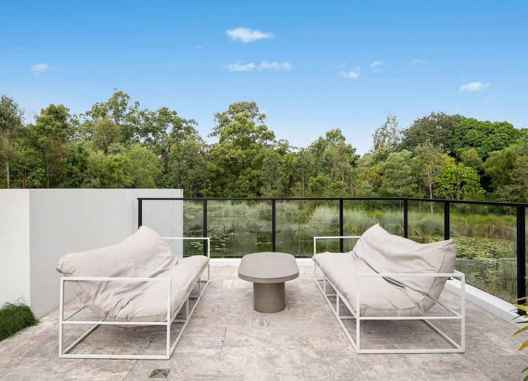 Contemporary and Elegant Lifestyle Residence Gallery