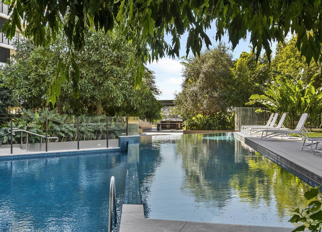 HIGHLY SOUGHT-AFTER POSITION IN THE SUPERB UNISON COMPLEX Gallery