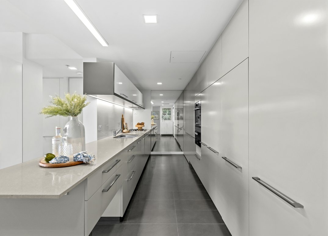 Incredible Views in Exclusive Park Building Gallery