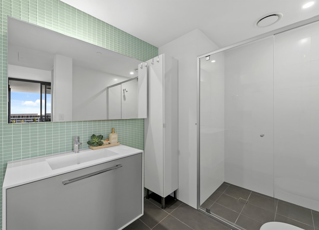 Incredible Views in Exclusive Park Building Gallery