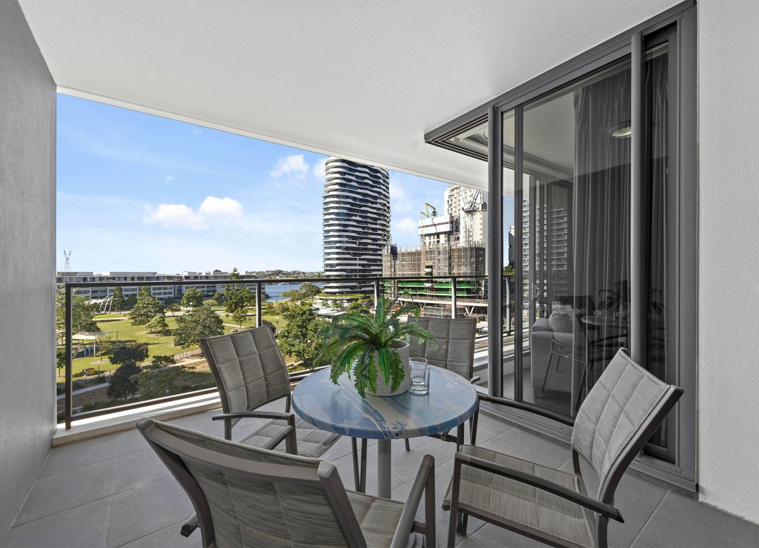 Incredible Views in Exclusive Park Building Gallery