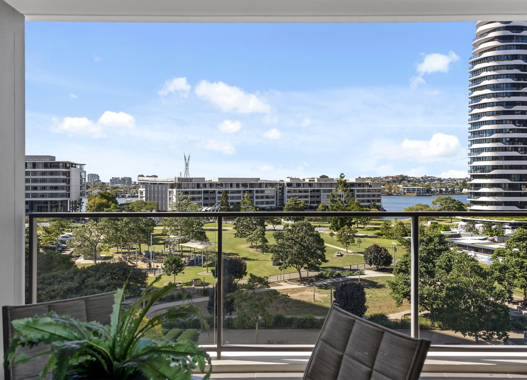 Incredible Views in Exclusive Park Building Gallery