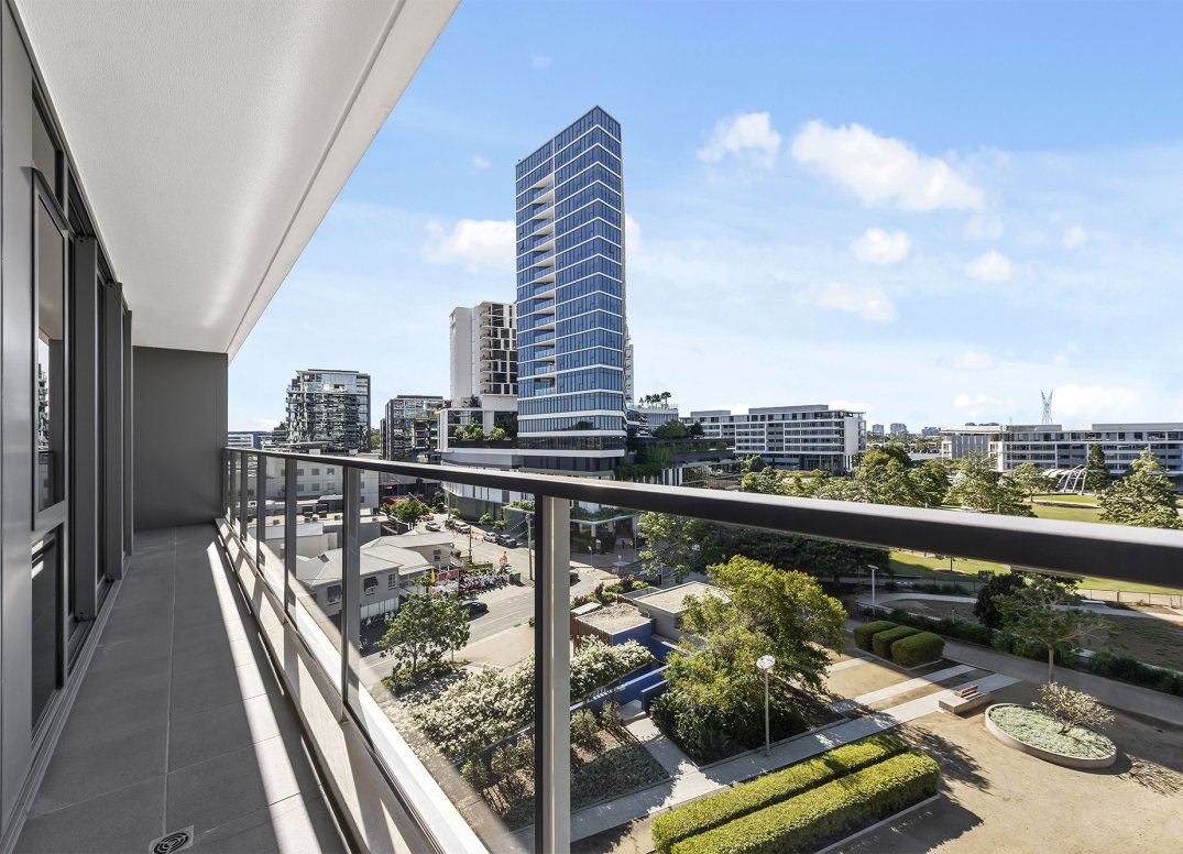 Incredible Views in Exclusive Park Building Gallery