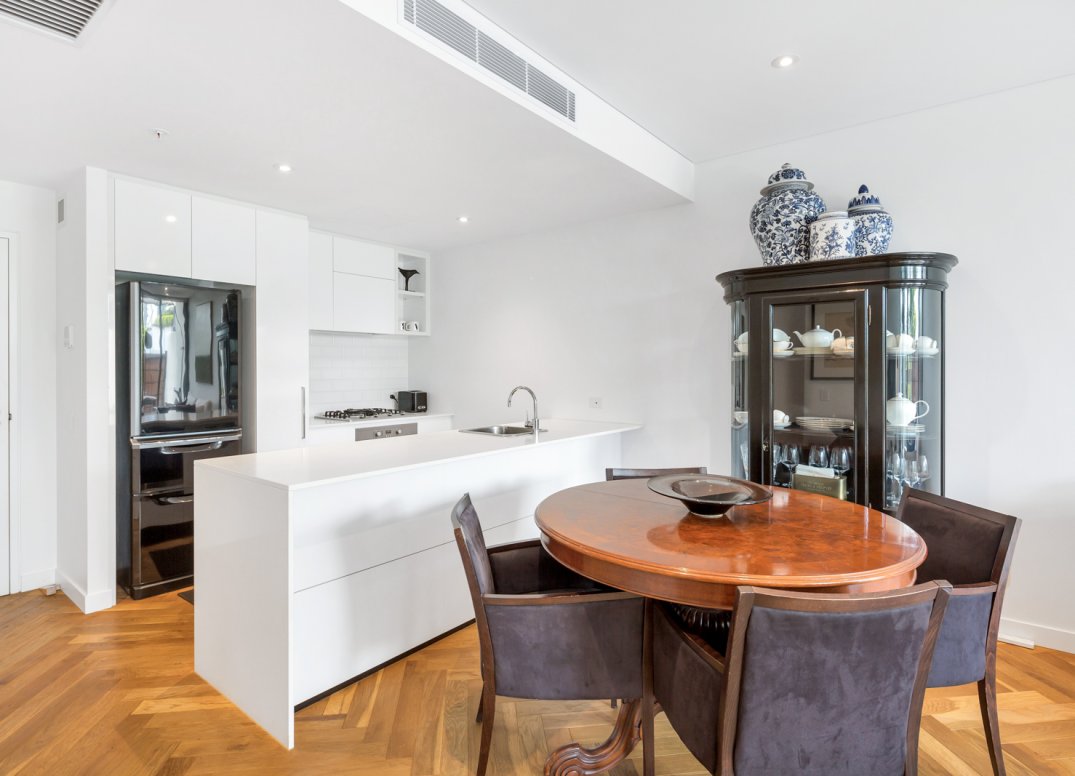 Enviable Style and Serenity in Unison Gallery