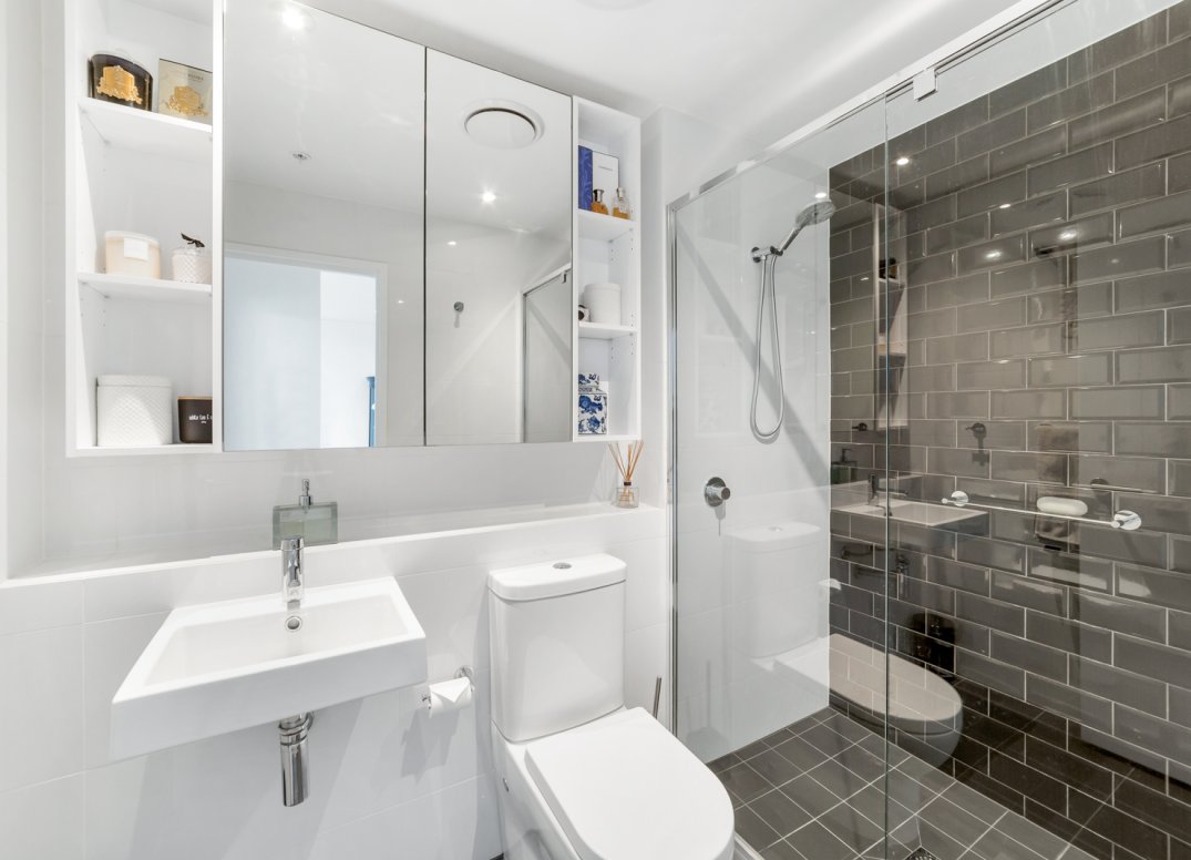 Enviable Style and Serenity in Unison Gallery