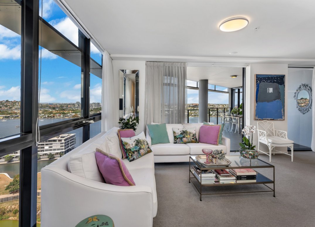 Home Sized Apartment With Two Car Parks in Premiere Newstead Location Gallery