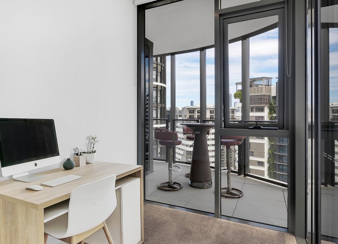 Magnificent 3 Bedroom Apartment with Sublime River Views Gallery