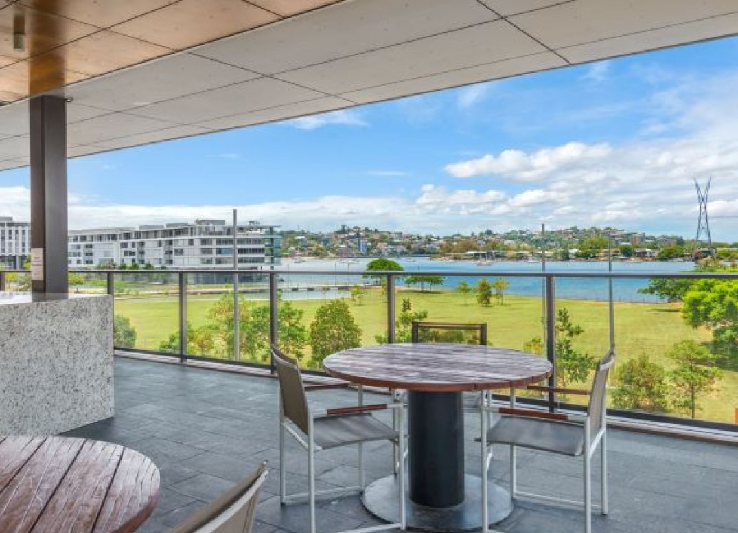 Magnificent 3 Bedroom Apartment with Sublime River Views Gallery