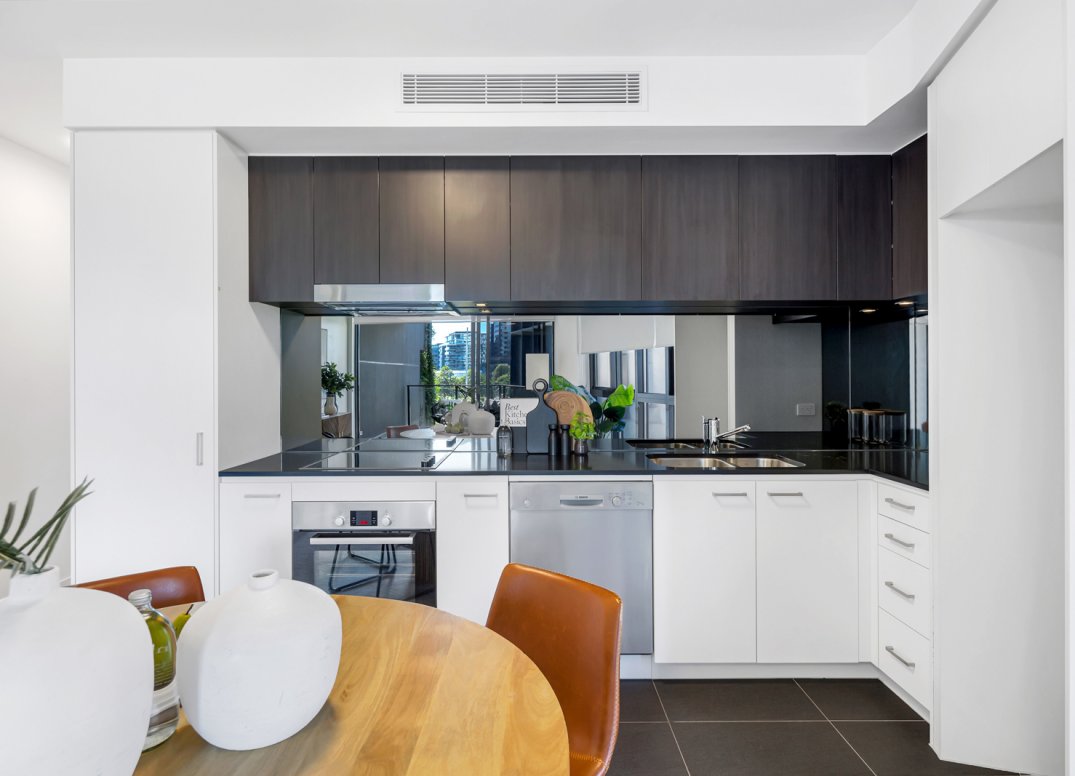 Stylish and spacious apartment in the heart of Newstead Gallery