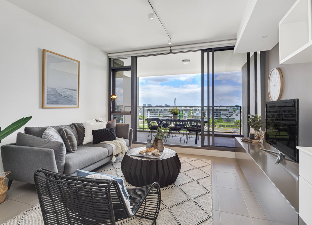 Stunning Lifestyle Opportunity in Exclusive Mirvac Complex Gallery