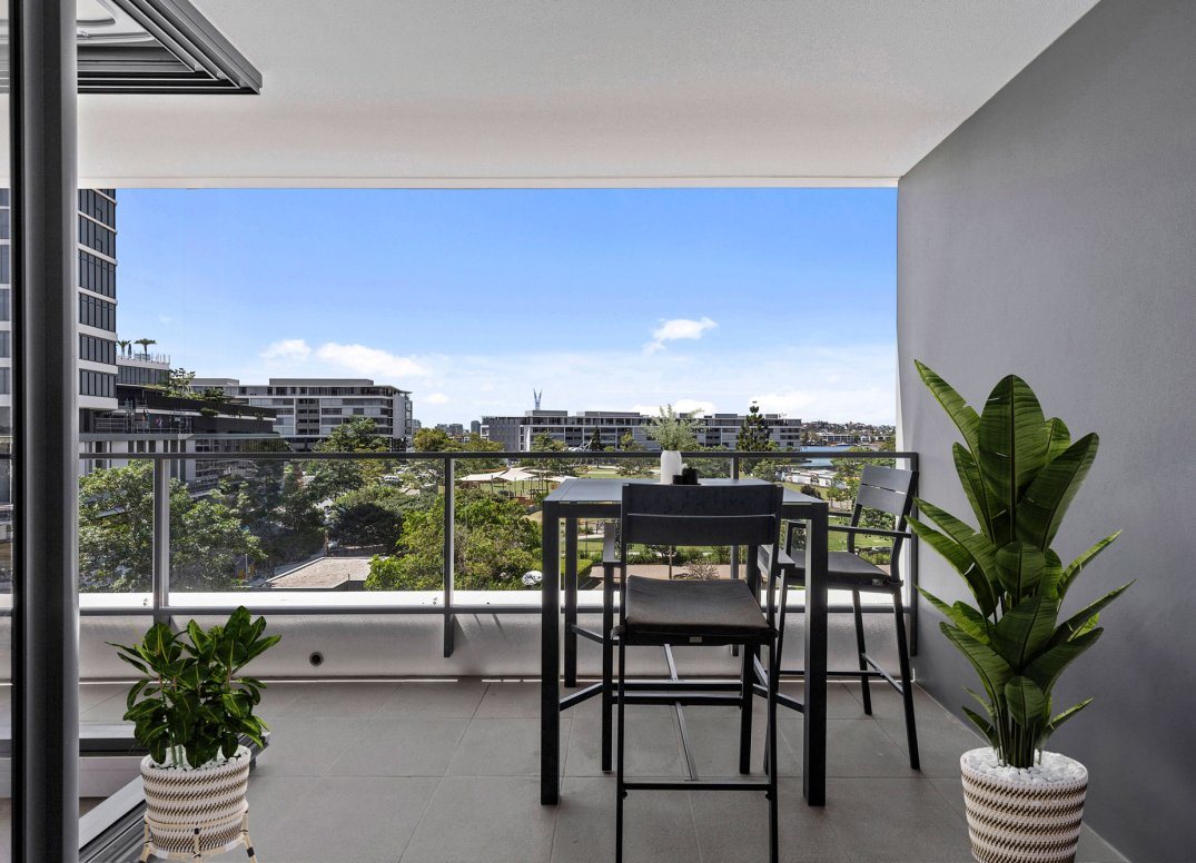 Incredible Views in Exclusive Park Building Gallery